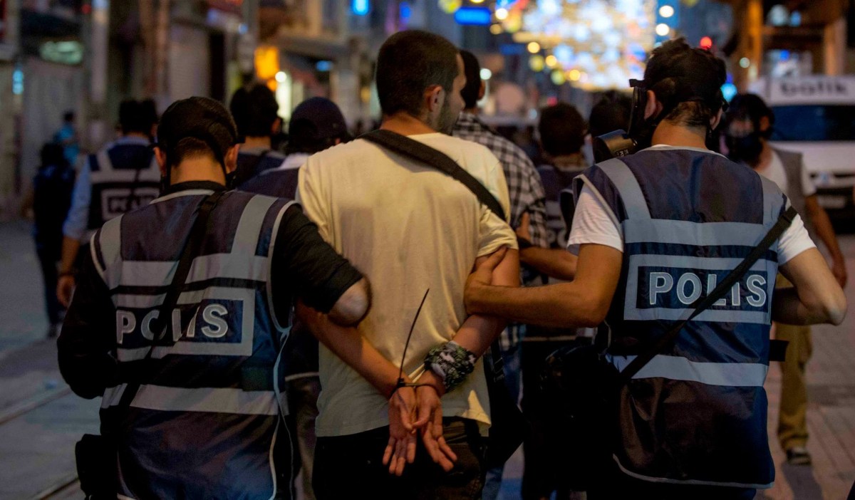 إيقاف 3 عراقيين في تركيا والتهمة "داعش"