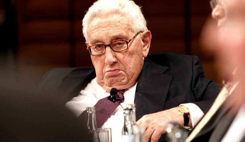 الثعلب العجوز (كيسنجر) يكشف الأهداف الخفية لوعد بلفور..؟!