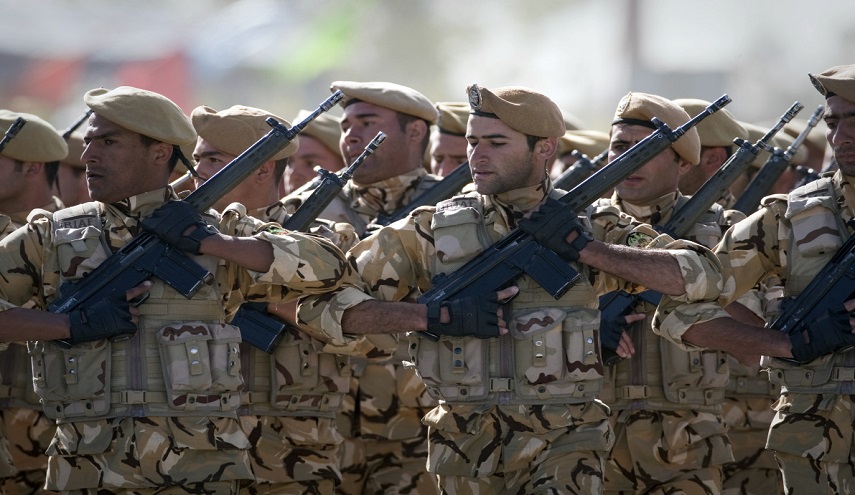 موقع اسرائيلي يتحدث عن استعداد ايران للحرب..!!