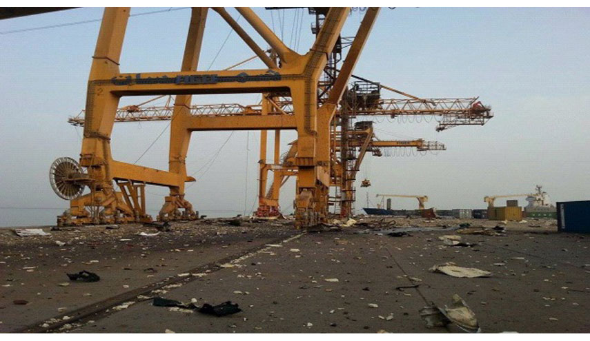 بيان هام .. مؤسسة موانيء البحر الأحمر: الحديدة لا يزال مغلقاً أمام السفن التجارية والاغاثية