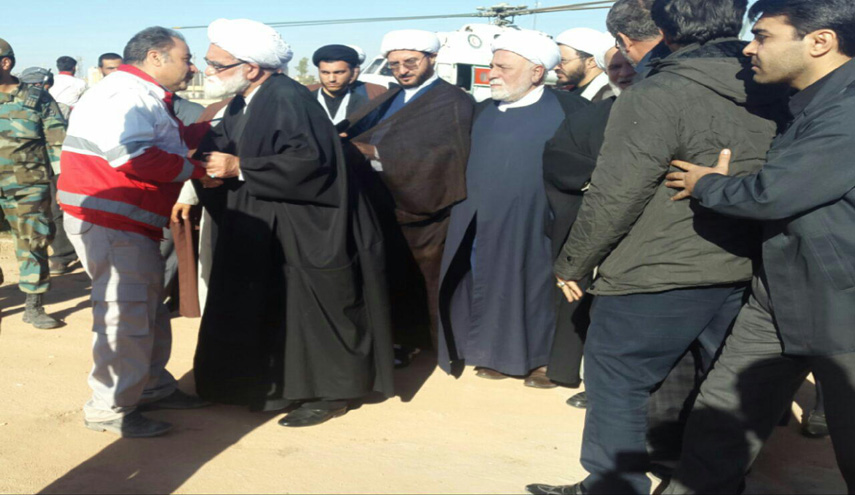 ممثلو الامام الخامنئي يتفقدون المناطق المتضررة من الزلزال