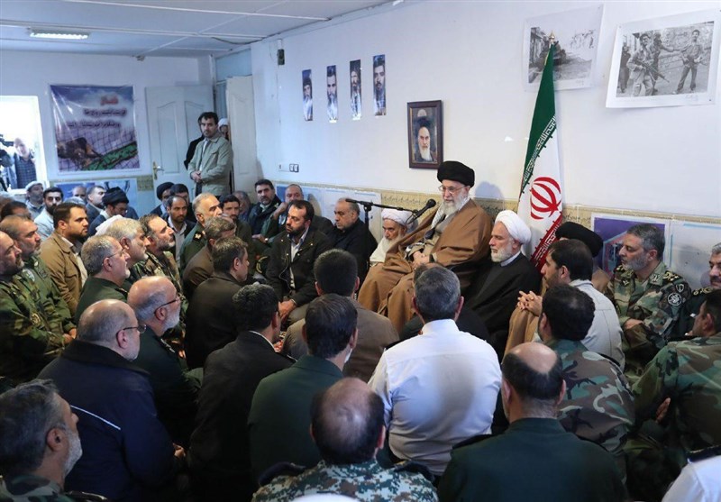 الامام الخامنئي: توفير المسكن للمتضررين من أهم الاولويات الراهنة