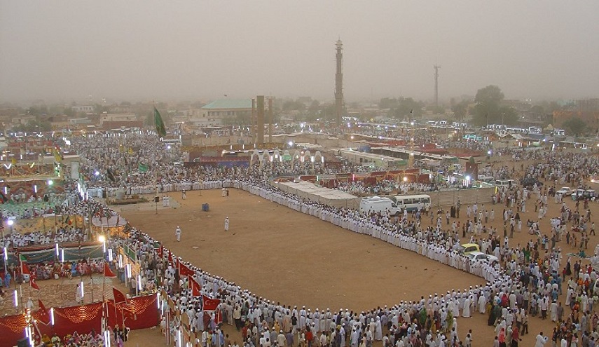 احتفالات المولد النبوي في السودان تبدأ بالزفة وتنتهي 