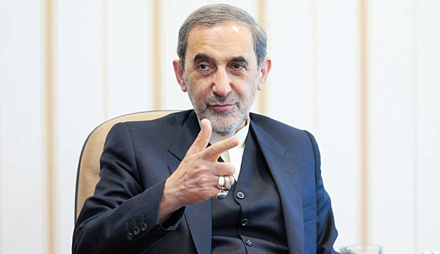 ولايتي: تضحيات شعوب المنطقة اطاحت براية العار السوداء