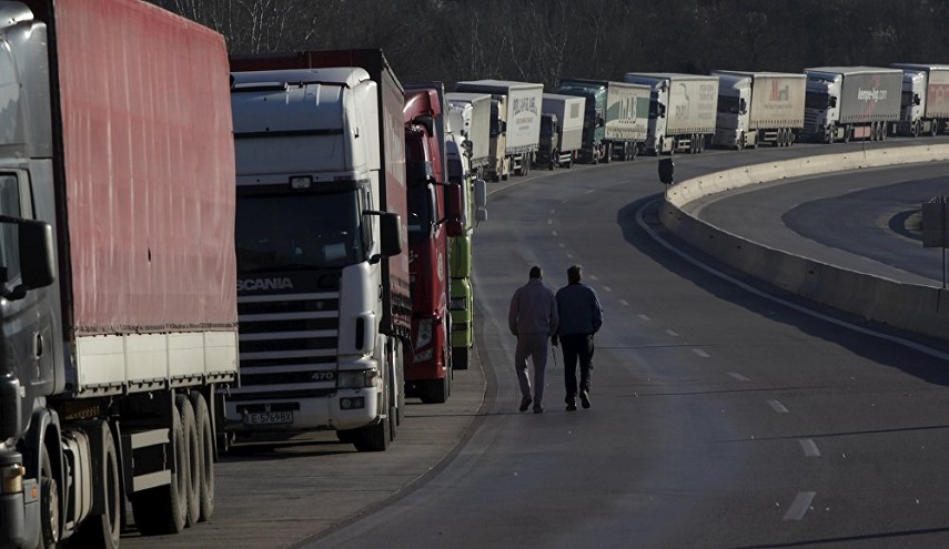 ازدهار السفر البري بين العراق والأردن بعد سنوات من الرعب