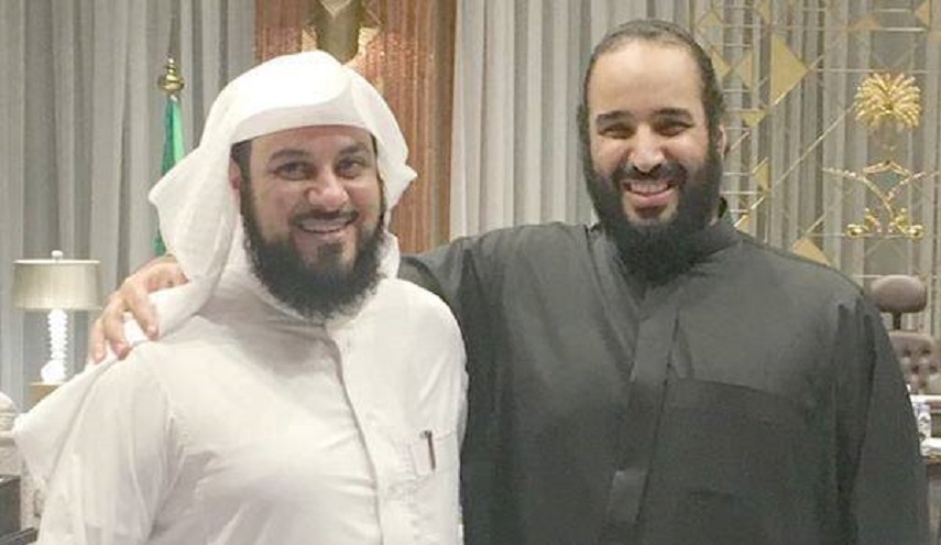 السعودية ارتمت في حضن الصهاينة والأمة تتمزق وتهلك.. والعريفي يتحدث عن مسح الجوارب