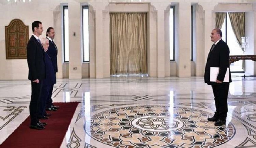 الأسد يستلم أوراق اعتماد أول سفير عربي منذ اندلاع الأزمة السورية
