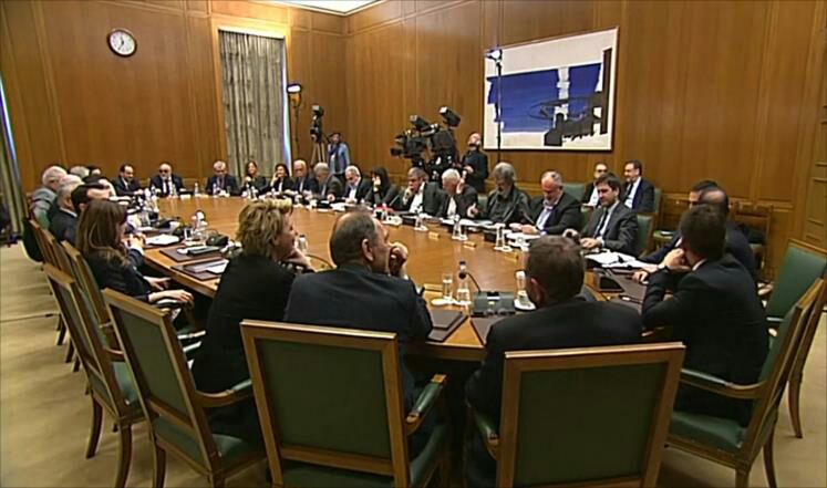 مساءلة وزير يوناني بسبب صفقة سلاح للسعودية