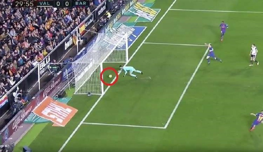 ما قصة هدف ميسي الملغي والتحكيم في إسبانيا