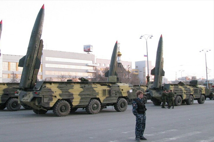 الاقمار الصناعية تفضح كوريا الشمالية 