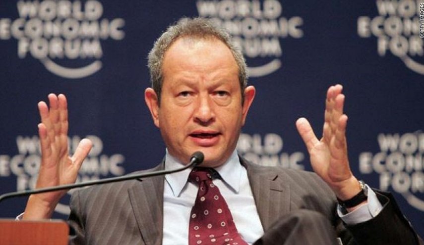 ملياردير مصري يهاجم بن سلمان بشدة، ويصفه بلفظ قاسٍ!