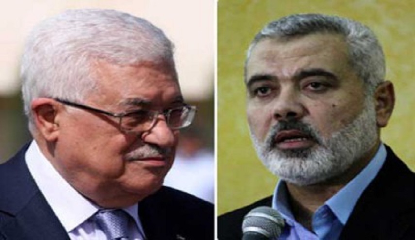 عباس يتلقى اتصالا هاتفيا من إسماعيل هنية