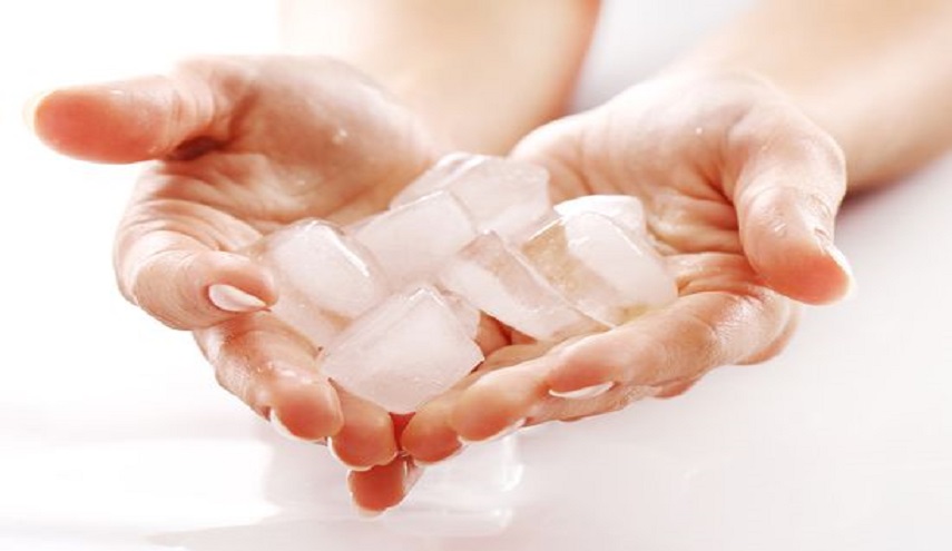 ضع قطعة ثلج بين الإبهام والسبابةوهذا ما سيحدث!