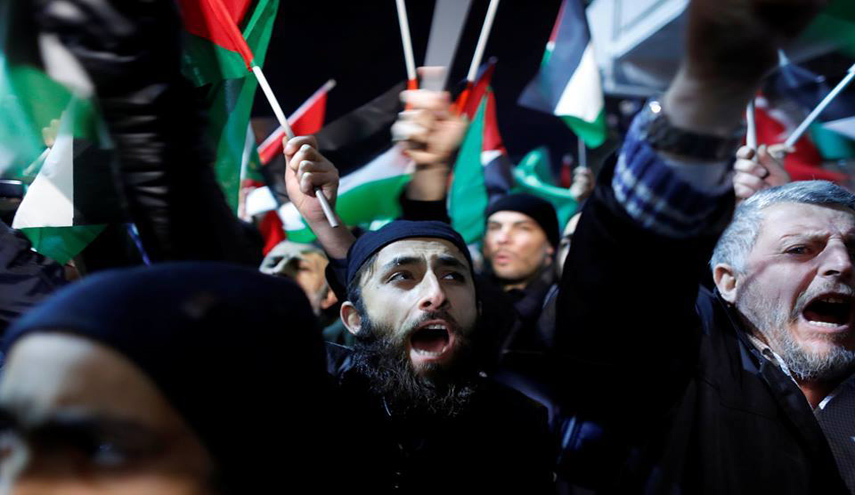 رد عنيف على اعتراف ترامب بالقدس عاصمة "إسرائيل"