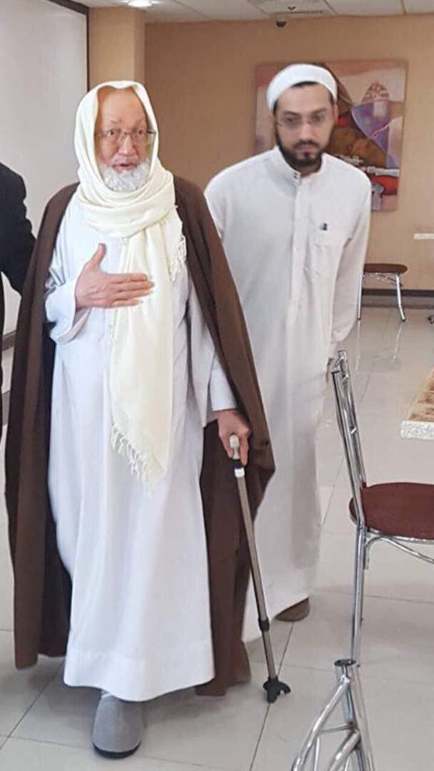 الاقامة الجبرية لآية الله قاسم بعد خروجه من المستشفى (صور)