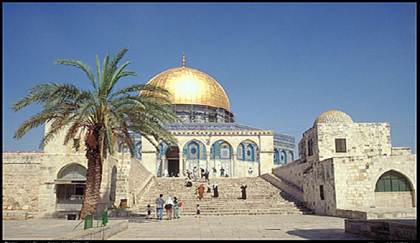 قصيدة رائعة لنزار قباني : منشورَاتٌ فِدَائيّة على جُدْرَانِ" إسْرائيل"