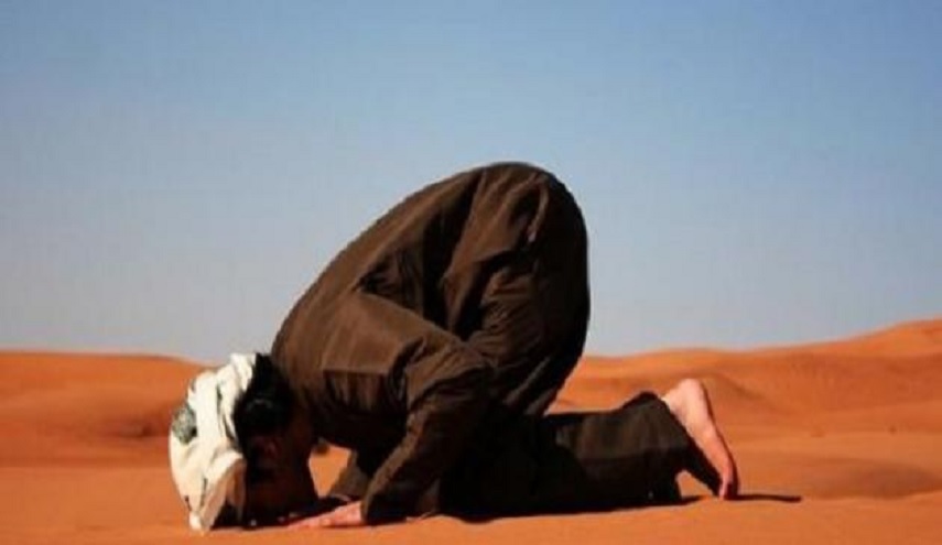 صدق أو لا تصدق: السجود أفضل طريقة لتخليص الجسم من الطاقة السلبية