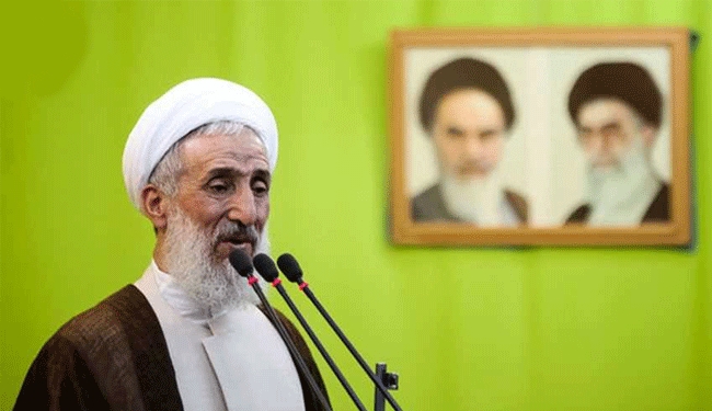 خطيب جمعة طهران: تبعية حكام المنطقة لأميركا دليل على انحطاطهم ودناءتهم