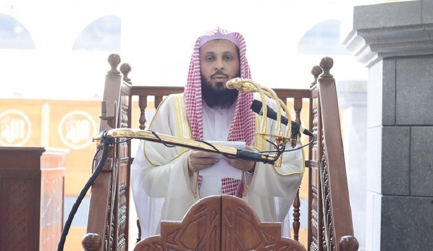 حفظا لماء وجه “ابن سلمان”: خطيب الحرم يبكي على الأقصى! 