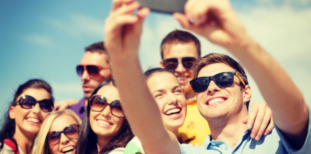 “التهاب السيلفي”.. مرض جديد يواجهه الأطباء