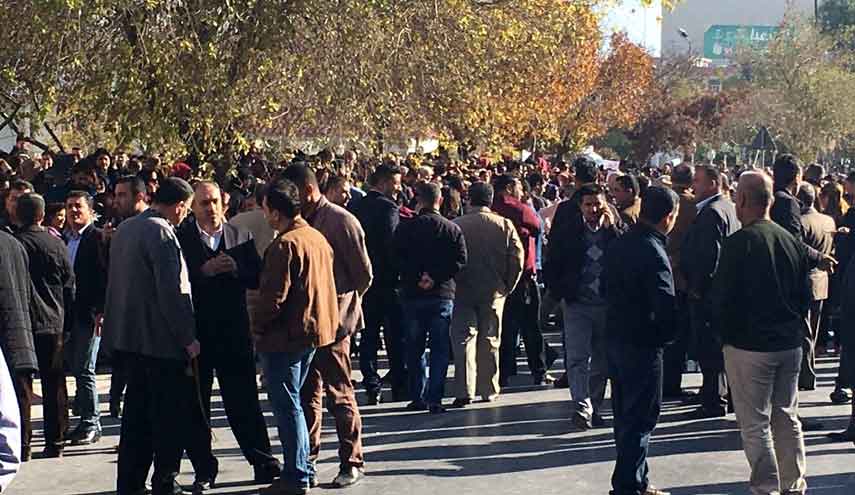  تظاهرات في السليمانية... وطلب غريب من العبادي 