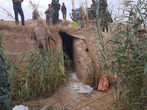 بالصور .. هذا ما وجد داخل مضافات داعشية جنوب بهرز في ديالى