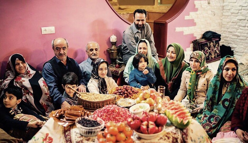 بالصور.. الايرانيّون يحتفلون بليلة "يلدا" الأطول في السّنة