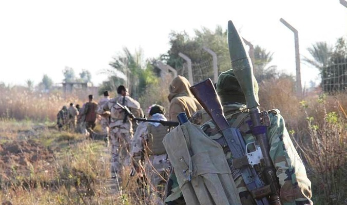 في حادثة غريبة... عنصر بالحشد العشائري يقتل زميله غرب الرمادي وهذا مافعله بعد ذلك !!