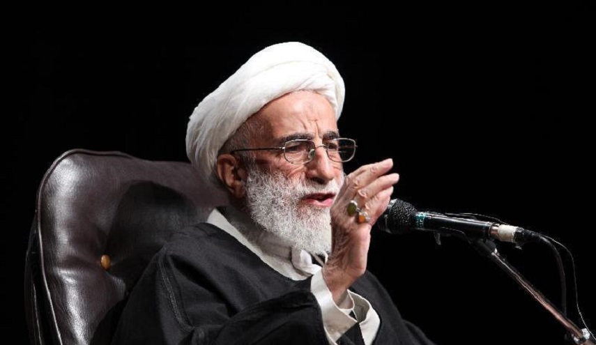 آية الله جنتي: الممارسات المعادية للإسلام محكومة بالفشل