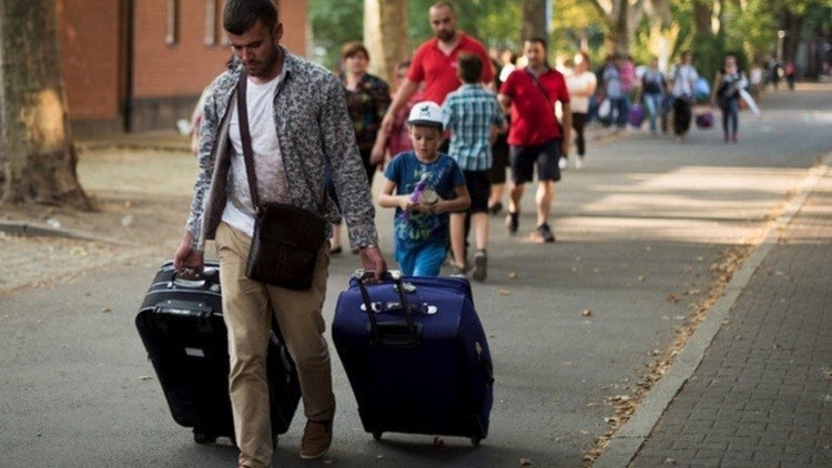 الحكومة الألمانية توجه تحذيرات الى اللاجئين