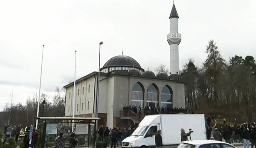 اعتداء على مسجد بالسويد