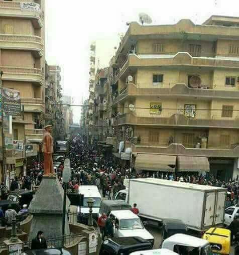 "شاهد" ذهب الأهل ليباركوا للعروسين صبيحة يوم زفافهما فوجدوهما جثتين هامدتين!