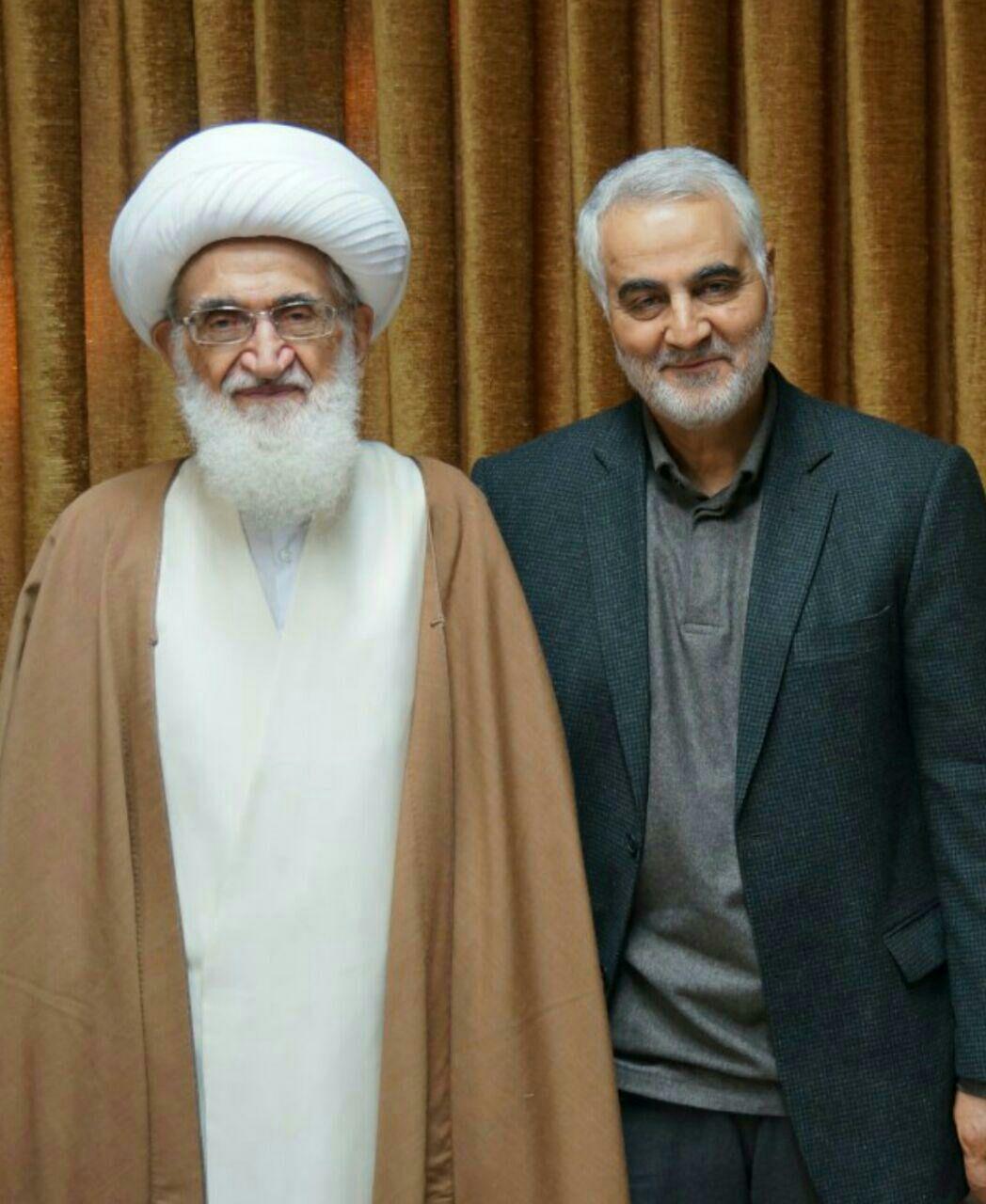 اللواء سليماني يلتقي بآية الله نوري همداني