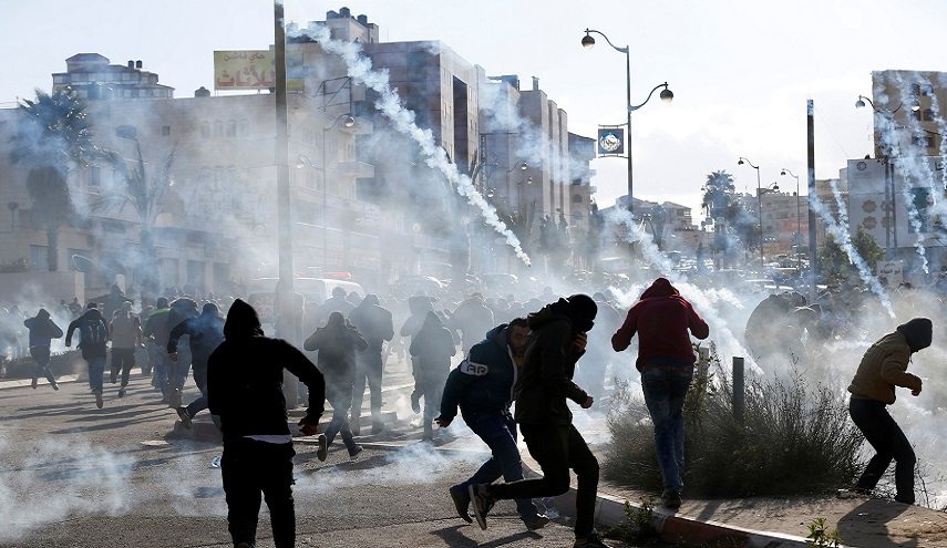 اتهامات للاحتلال باستخدام غازات مجهولة ضد الفلسطينيين