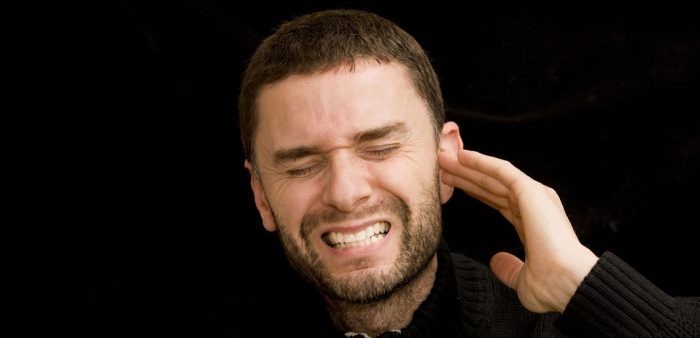 توصيه هاي پزشكي امام رضا(ع) براي رهايي از گوش درد