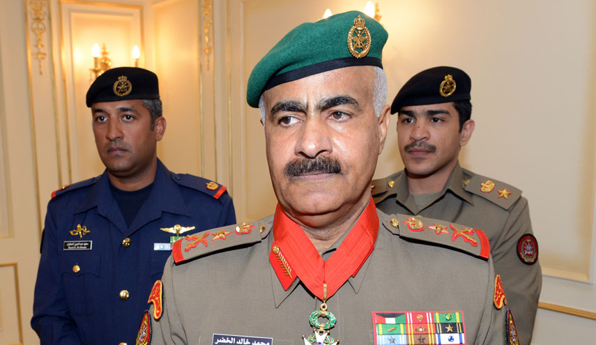 بالصورة..نجاة رئيس أركان الجيش الكويتي اثر سقوط مروحيته