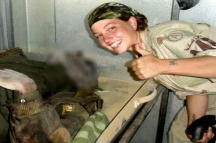 بالصور... هل تتذكرون المجندة الأمريكية في سجن أبوغريب؟ هكذا انتهى بها الأمر! 