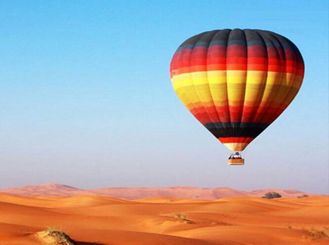 سقوط منطاد يحمل عددا من السياح جنوبي مصر