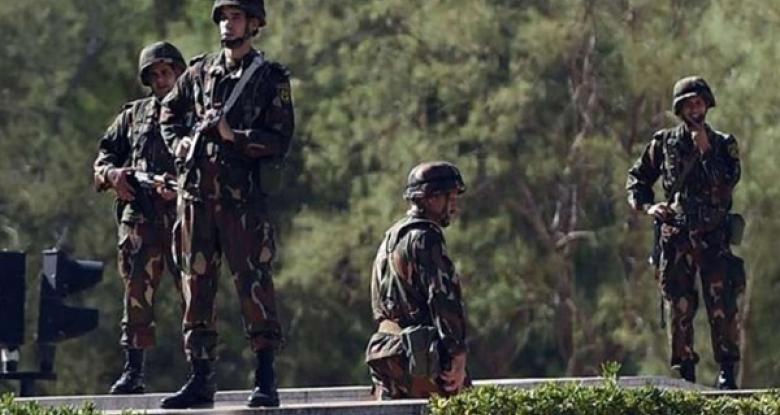 الجزائر: تدمير مخبأين للإرهابيين والقبض على مهاجرين