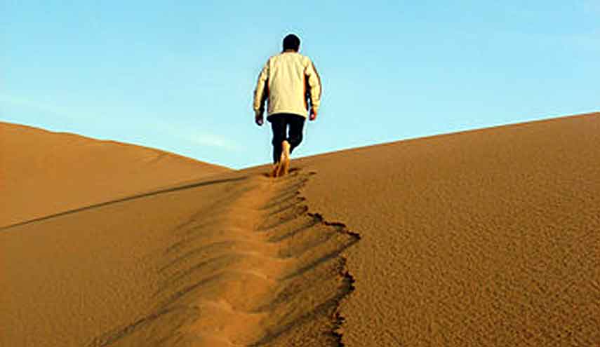 من مصائب العجب التي يبتلي الانسان بها !