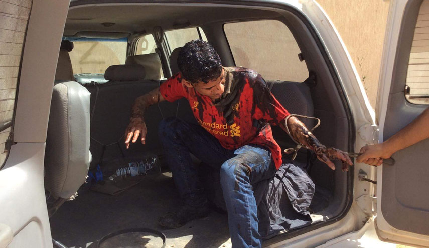 بيض فاسد وزيت محترق وتراب.. طقوس غريبة للاحتفال بالتخرج في ليبيا