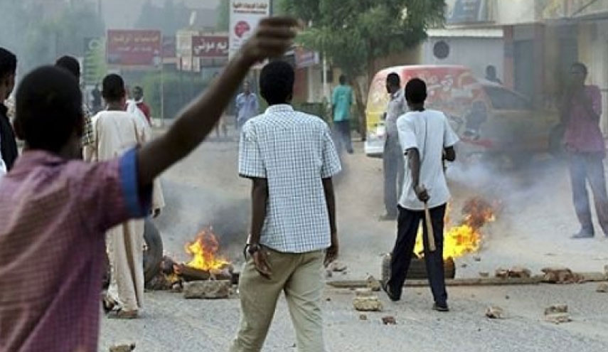 في ثالث يوم من "احتجاجات الخبز"..مواجهات في السودان..