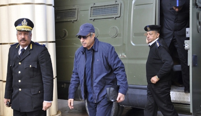 محكمة مصرية تلغي حكم سجن وزير الداخلية الأسبق