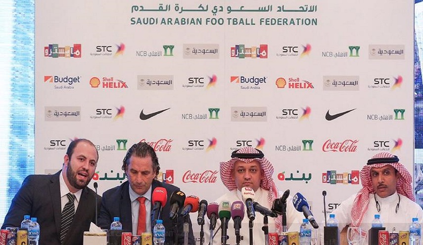 فتوى سعودية تشعل مواقع التواصل.. "الأخضر" مُعفى من صوم رمضان!