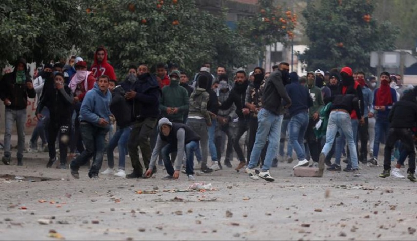 مواجهات شمال غرب تونس وهدوء ببقية المناطق