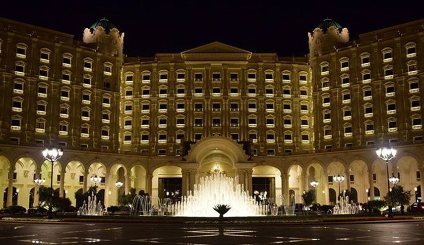 كم يبلغ سعر الليلة في "الريتز كارلتون" عقب رحيل الأمراء المحتجزين؟