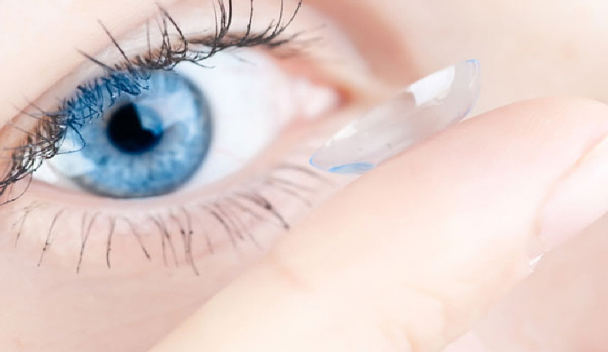 لاتنظفوا العدسات اللاصقة بمياه الحنفية