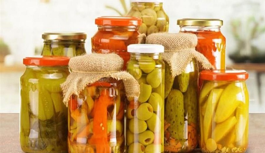 هل تفقد الخضراوات الفيتامينات عند تخليلها؟ 