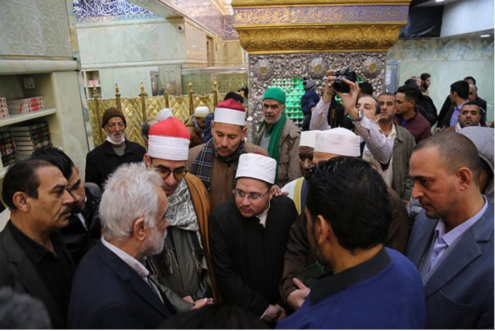 علماي الازهر در حرم امام حسين(ع): شكست داعش نتيجه فتواي مرجعيت بود