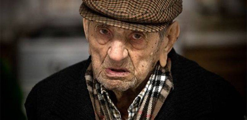 وفاة أكبر معمر في العالم